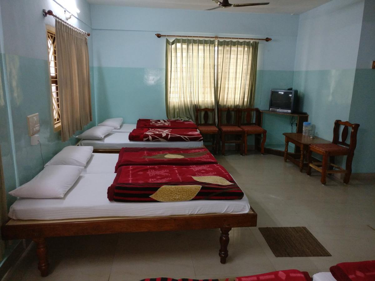 Hotel Raj Mahal Chikmagalur Exterior photo